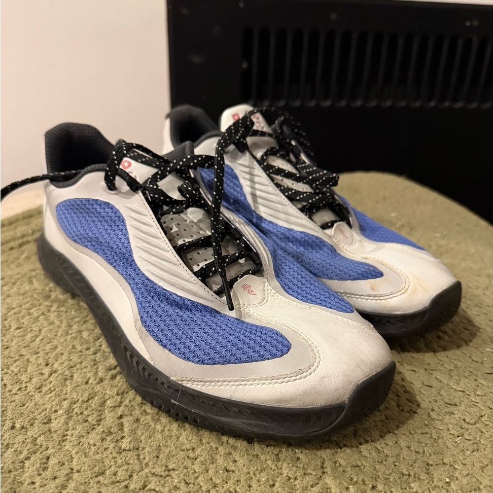 R.A.D Global men’s size 10.5
